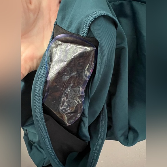 Miraclesuit Illusionist Azura Underwire One Piece
Swimsuit In Nova Size 16 New - Picture 8 of 10